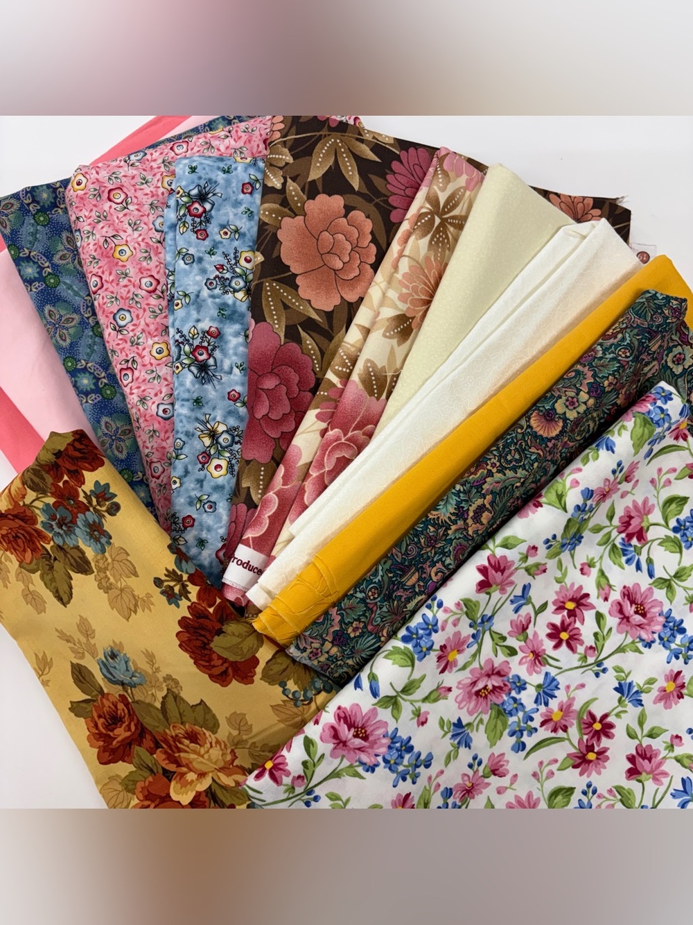 Floral Flowers Multicolor Quilt Cotton Fabric Unmeasured Bundle 4 Pounds